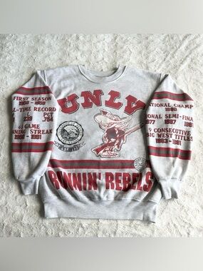 Vintage UNLV Crewneck Sweatshirt Mens Large AOP Basketball Runnin Rebels 90s USA